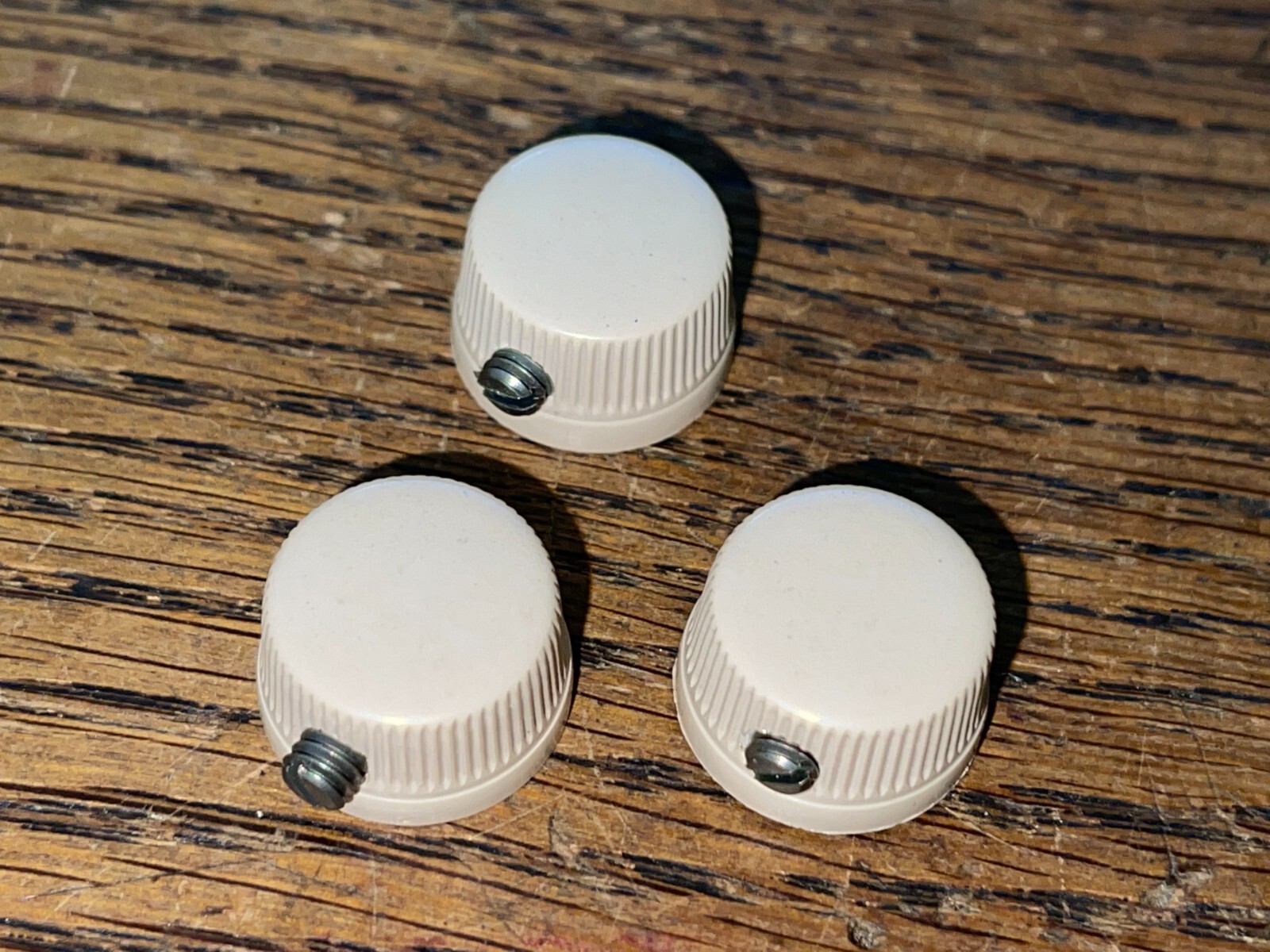 3pc. NOS  VINTAGE DAKA WARE RADIO HAM AUDIO GUITAR AMP POINTER KNOB 1/8 USA