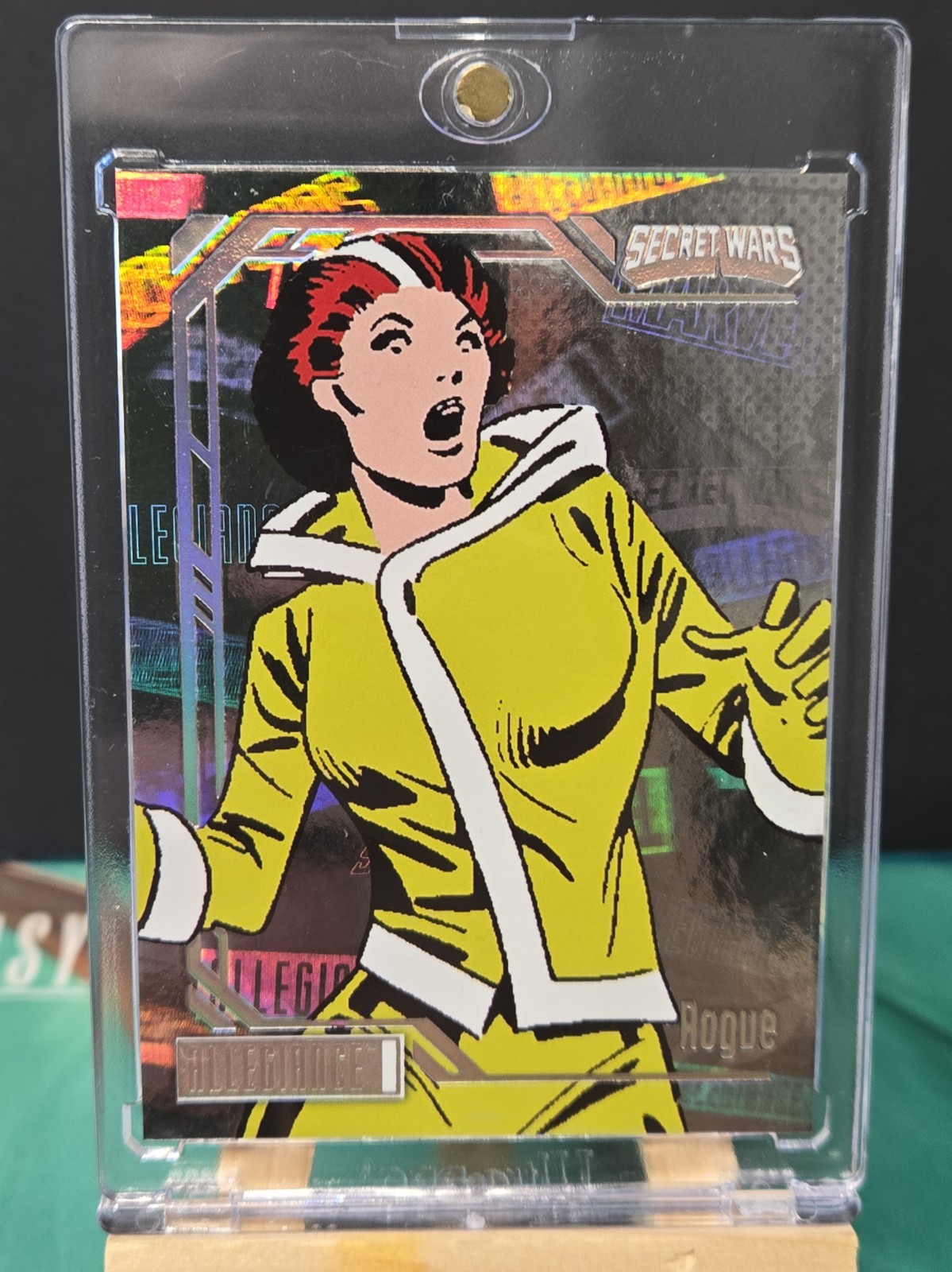 Rouge #20 ~ 08/10 ~ Marvel UD Secret Wars Holofoil