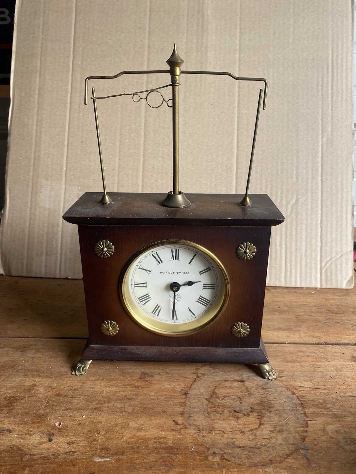 Horolovar Vintage Flying Pendulum Clock