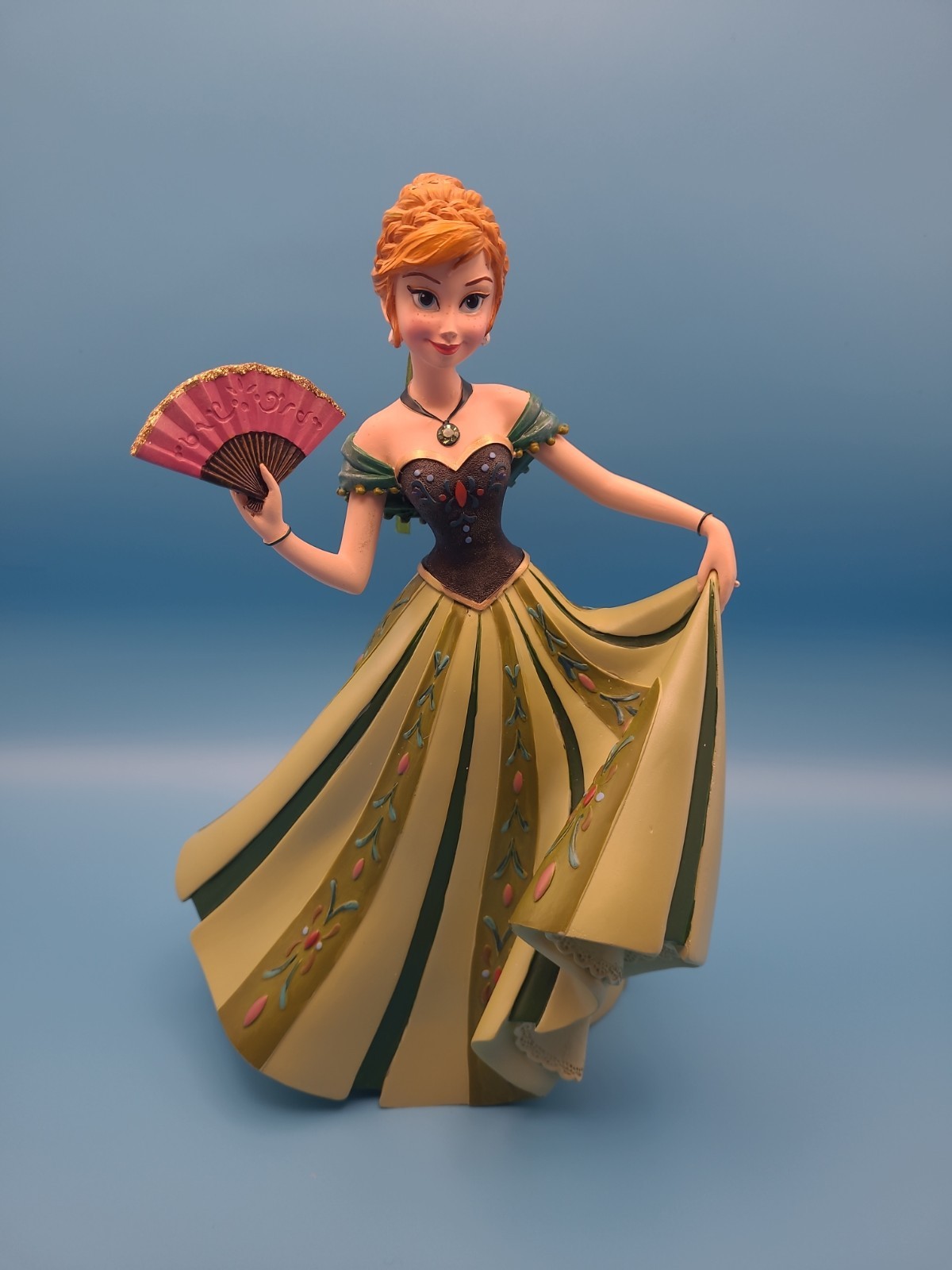 Disney Showcase Princess Anna Couture de Force Figurine 4045772