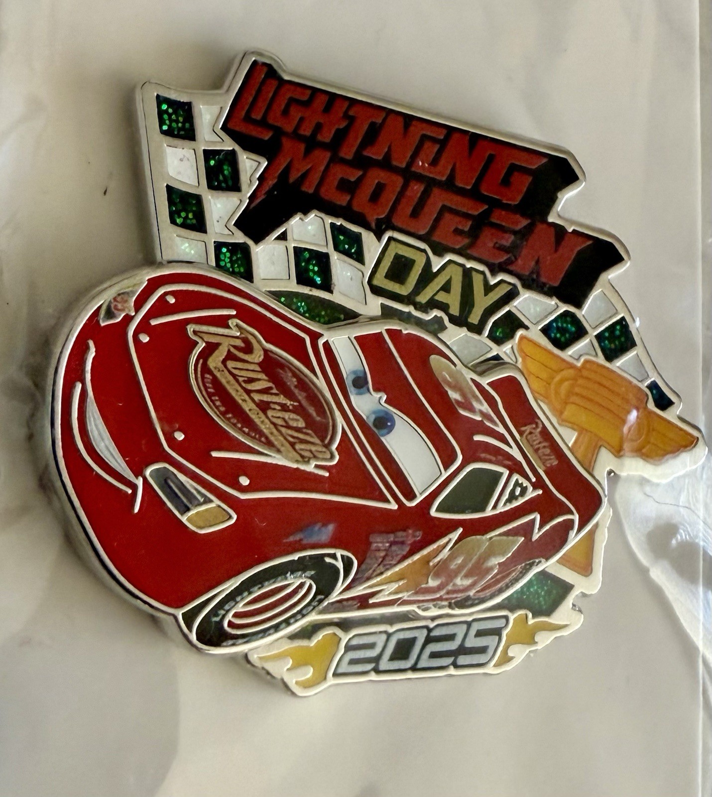 🔥Disney Pins - LIGHTNING MCQUEEN DAY 2025 - Pin - Limited Edition / 500💥
