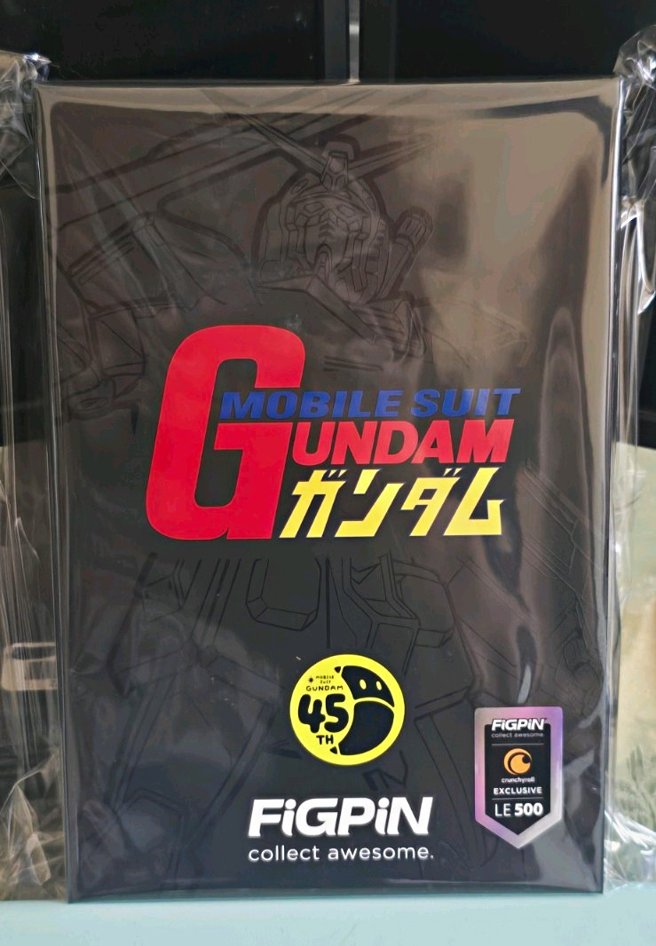 FiGPiN Mobile Suit Gundam RX-78-2 Gundam X82 Crunchyroll Exclusive LE 500