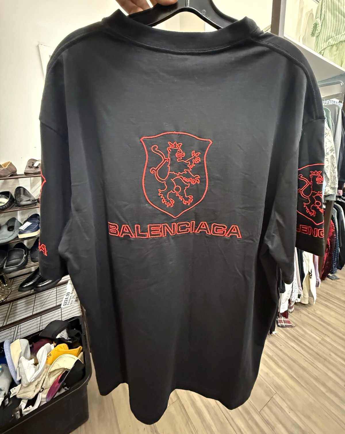 Balenciaga Men\'s 2XL Black Crew Neck Short Sleeve T-Shirt Red Logo Graphic