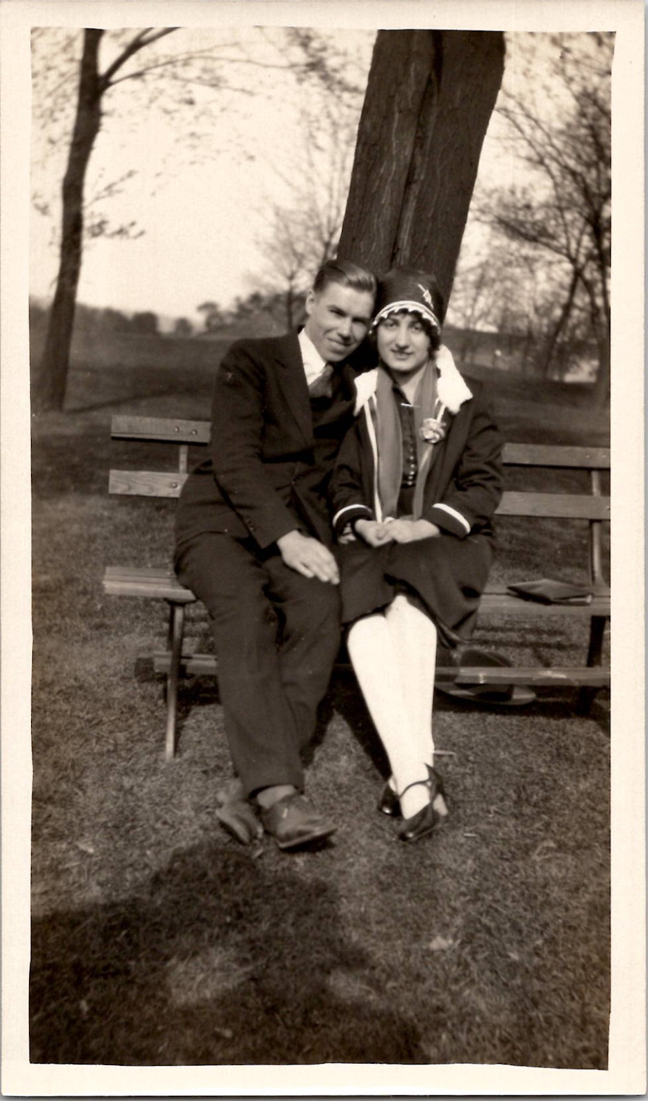 Harrisburg PA Man Flapper Woman Cloche Hat Reservoir Park 1927 Vintage Photo 2