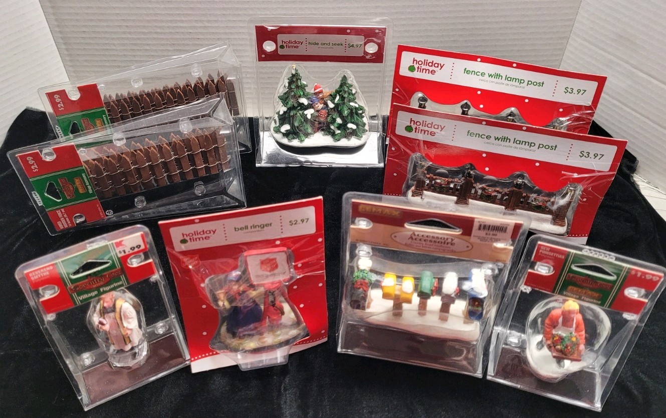 Lemax Coventry Cove & Others Christmas Village Figures and Accessories Lot 