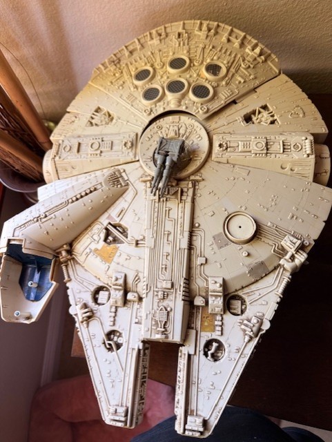 Vintage 1979 Kenner Star Wars Millennium Falcon Incomplete