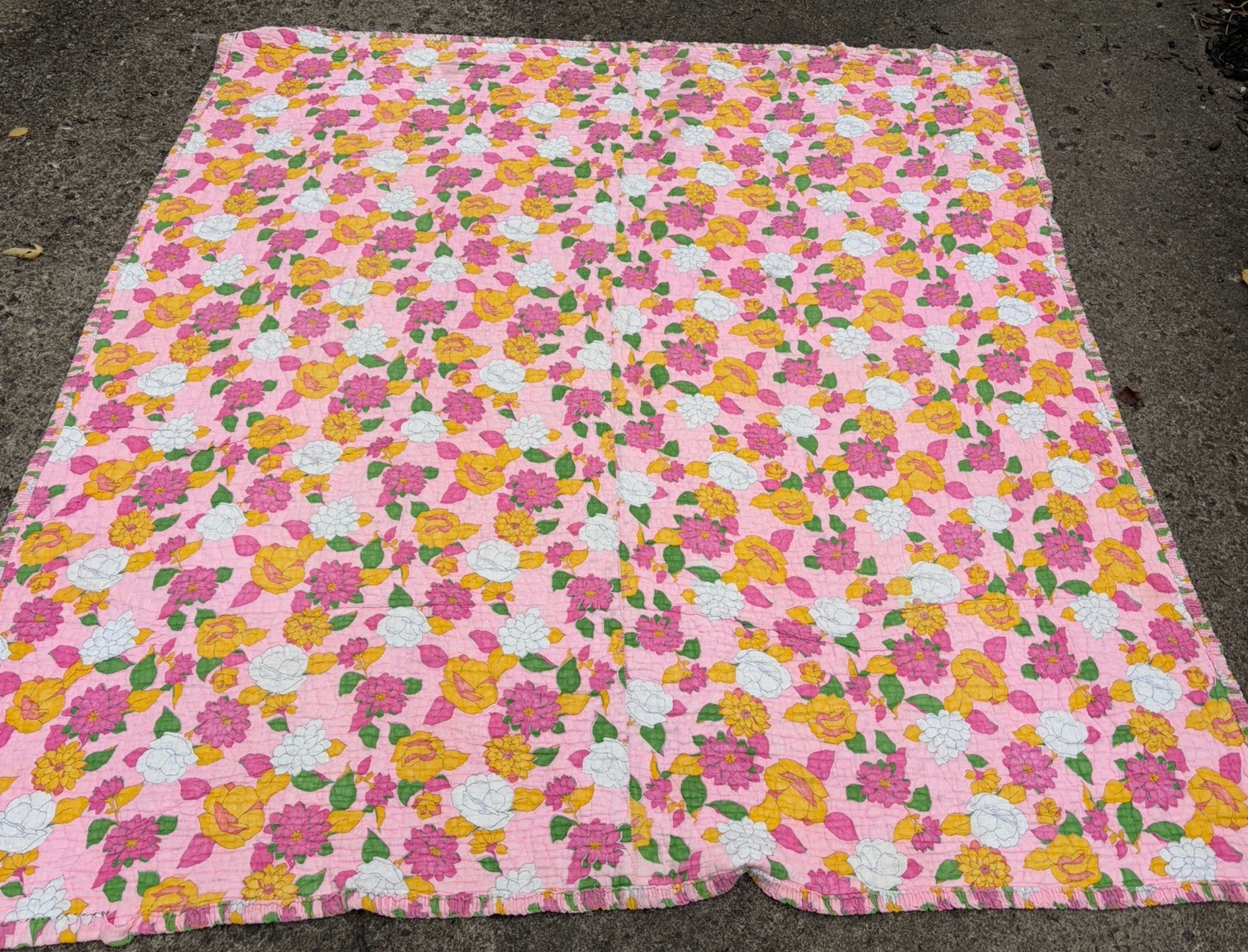 VTG Bright 60’s-70’s Flower Power Quilt Orange Pink Yellow White 70” Square