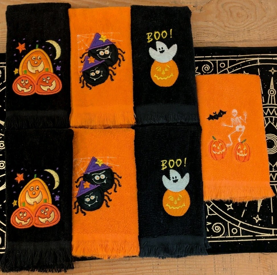 7 Fun Vtg Halloween Fingertip Towels Satin Appliques, Ghosts, Pumpkins, Spiders 
