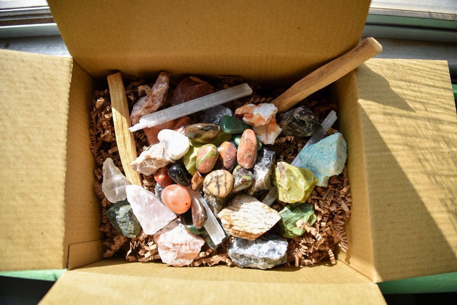 MEDIUM Mixed Mystery Crystal Box, Raw Crystals, Tumbled Crystals, Rocks