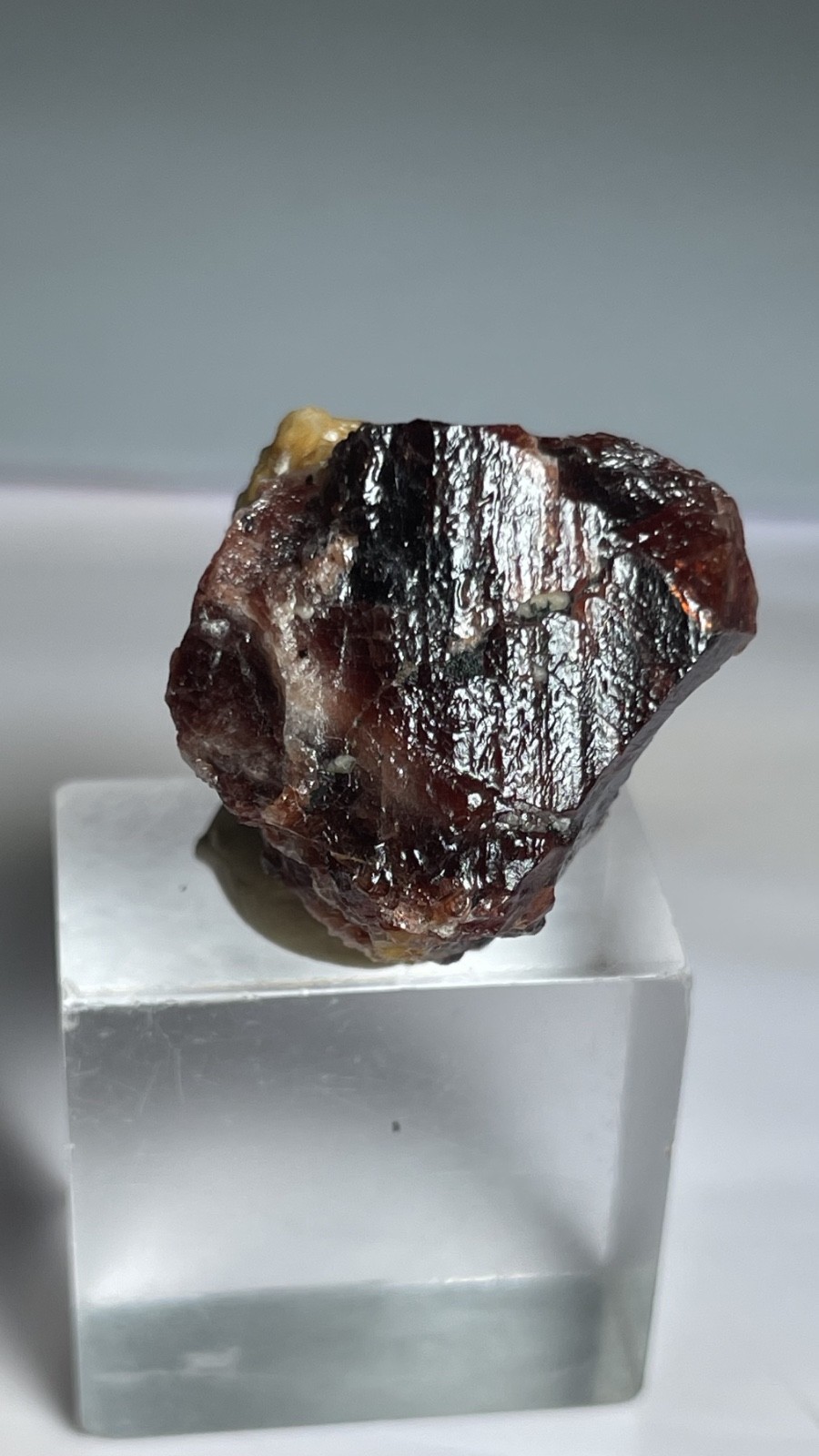 Beautiful natural beautiful zirconspecimen crystal from skrdoo Pakista 