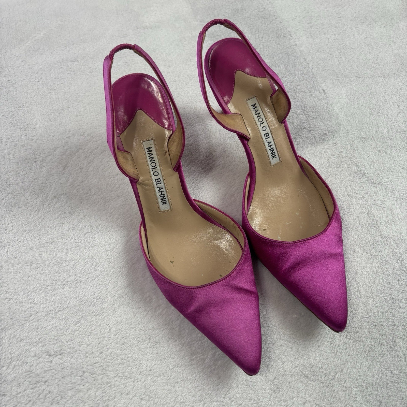 Manolo Blahnik Fuchsia Slingback Pumps Pointed Toe Fabric Suede Heels 37
