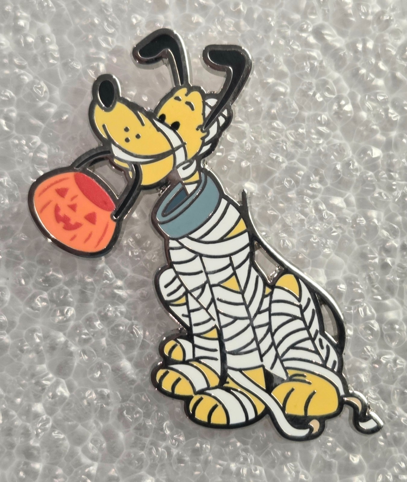 Disney Parks Cats & Dogs in Halloween Costumes Mystery Pin You Pick