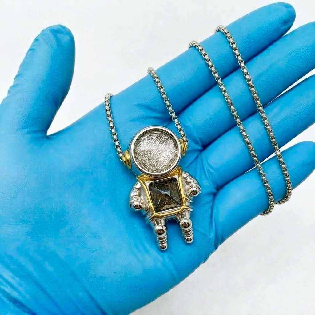 Sericho Pallasite&Muonionalusta Iron Double Meteorite Astronaut Pendant Necklace