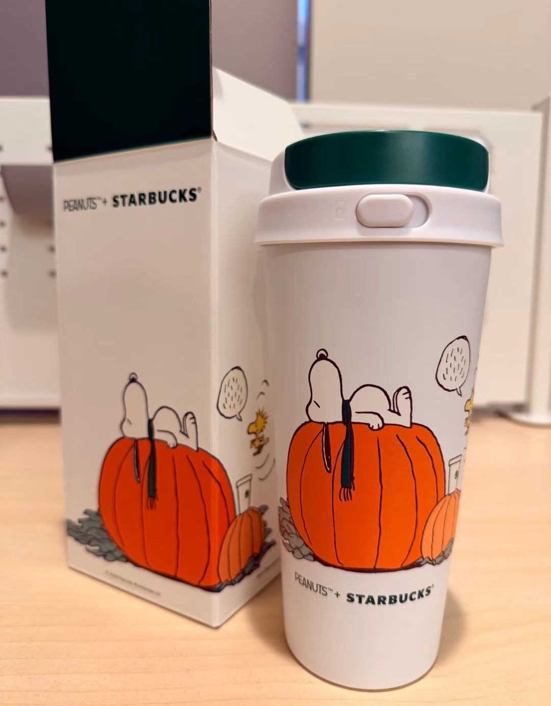 Limited Edition Starbucks x Peanuts Snoopy White Pumpkin Travel Mug 16oz 2026