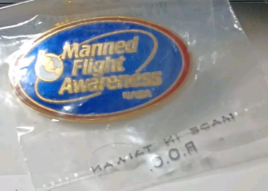 New Vintage NASA Collector Pin Space Flight Awareness Original Plastic Baggie