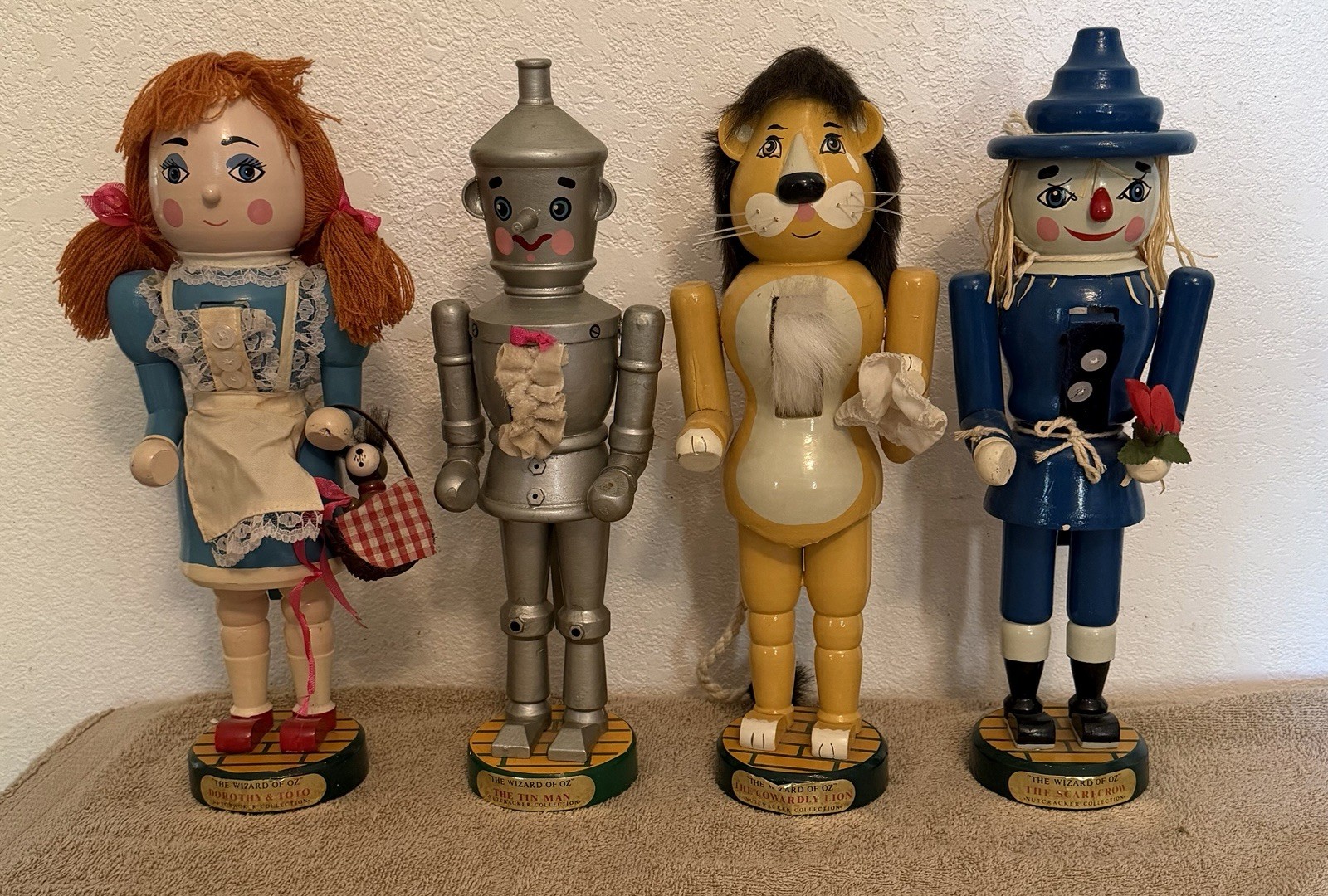 4 Kurt Adler Wizard Of Oz Wood Nutcrackers Tin Man Dorothy Toto Lion Scarecrow