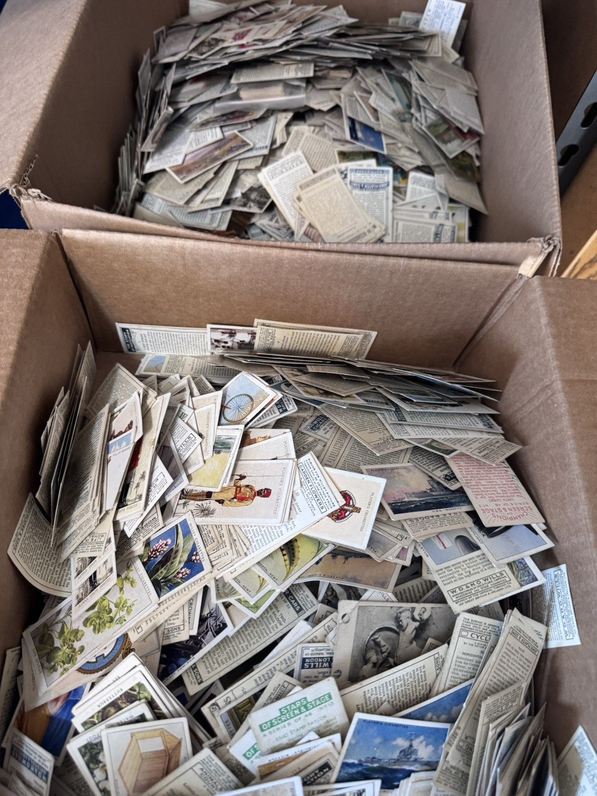 500 x Original tobacco/cigarette cards Like Seen In This Photo Mainly 1930s+/-