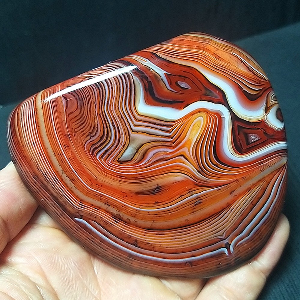 TOP 252.5G Natural Polished Silk Banded Lace Agate Stone Madagascar A319