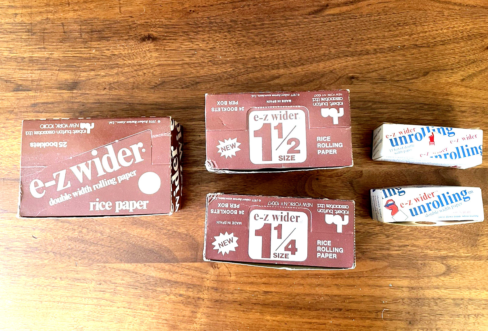 Vintage 1977 E-Z Wider Rice Paper Products from Decrim Party Robert Burton logo.