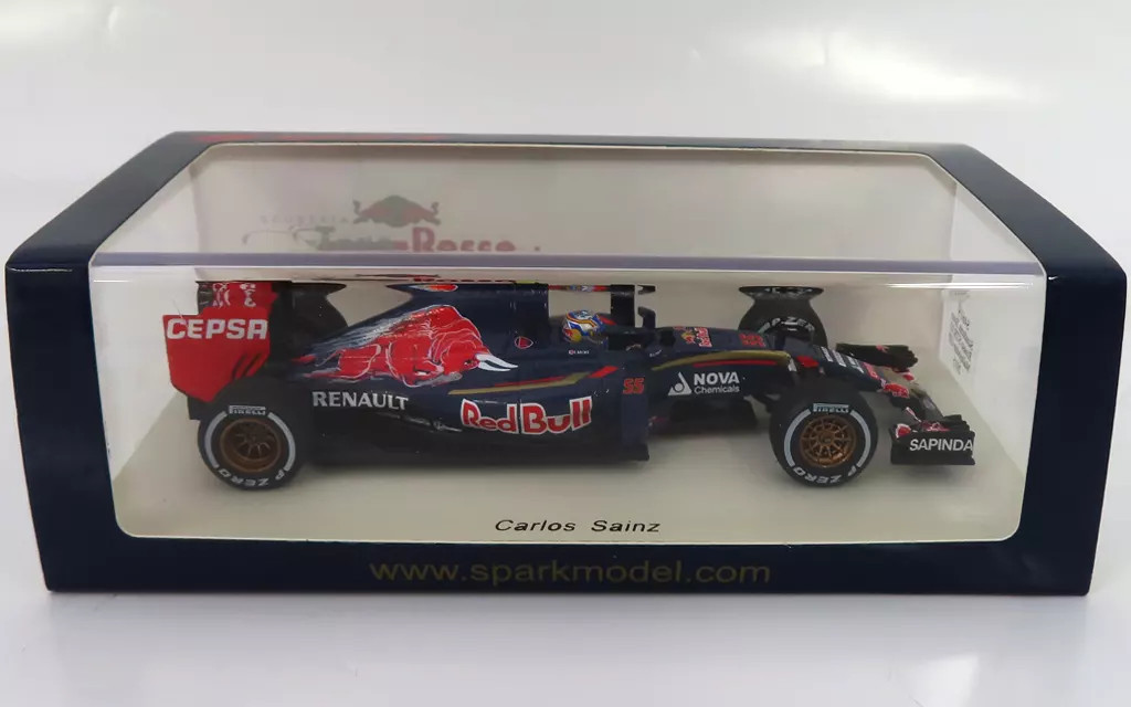 1/43 Toro Rosso STR10 2015 Carlos Sainz Diecast Model S4619
