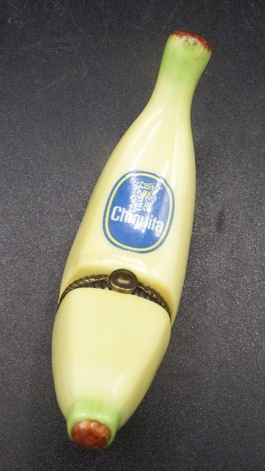 VTG Chiquita Banana Ceramic Hinged Trinket Box Ceramic Yellow