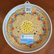 WILTON Round Giant Cookie Pan - 12” - Vintage - Brand New picture
