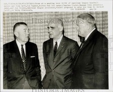 1967 Press Photo Charles Finley and American League officials meet in Chicago picture