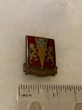 Authentic WWII US Army 86th Field Artillery Battalion DI DUI Crest Insignia 1E picture