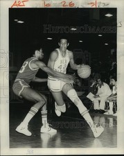 1978 Press Photo Wayne Cooper, New Orleans Basketball Player at Game - nos05802 picture