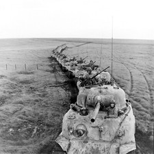 WW2 WWII Photo World War Two / US M4 Sherman Tanks on Exercise England 1944 picture