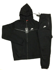 Men Nike Tech Set picture