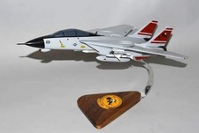 USN Grumman F-14 Tomcat VF-31 Tomcatters Desk Top Display 1/48 Model SC Airplane picture