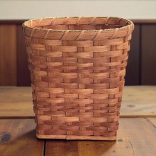 Amish Handmade Square Waste Basket Medium Size Solid Oak Bottom picture