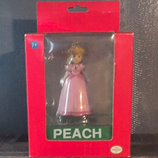 Banpresto Super Mario Princess Peach Figurine Collection Boxed w/ Base & Case picture