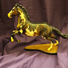 Breyer BreyerFest 2022  Marzipan Traditional Seal Bay Pinto Pattern 1,100 Pieces picture