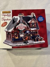 Lemax Signature Collection Alpine Lodge Pet Retreat Village 75255 2017 Read Flaw picture