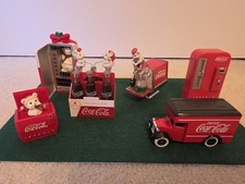 COCA -COLA CHRISTMAS (LOT OF 6 ITEMS) *4 ORNAMENTS *1 MAGNET *1 LLEDO TRUCK picture