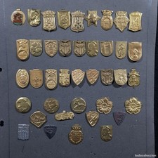 Collection 40 Spanish Civil War Auxilio Social Metal Badges Francoist 1937-1939 picture