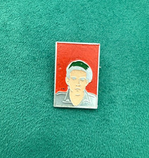 CUBA VINTAGE CUBAN REVOLUTION YOUNG SOLDIER GREEN BERET ENAMEL PIN CHE GUEVARA picture