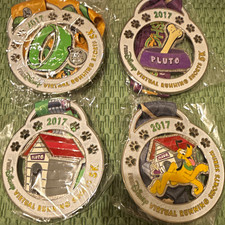 2017 Disney runDisney Virtual Running Shorts Pluto 5K Medal Set 4 NIP picture