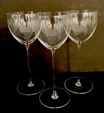Set Of 3 White Wine Glasses Clear 9” Tall 12 Oz Extremely Thin Stem  Beautiful  picture