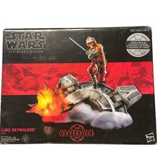 Hasbro Star Wars Black Series Centerpiece Luke Skywalker Light-Up Statue picture