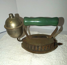 Vintage Royal model 25 , liquid fuel iron ( b8) picture
