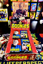 1x 1985 TOPPS The Goonies Sealed Wax Pack - 10 Cards + 1 Sticker Per Pack picture