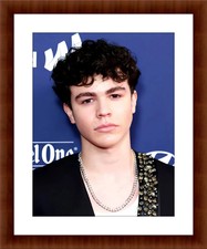 Zackary Arthur 8.5 x 11 Candid Color Unframed Collectable Photograph picture