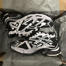 Size 8 - Balenciaga Runner Sneaker Black White picture