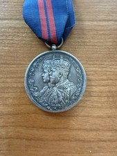 1911 King George V Coronation Medal in Silver and Ribbon 1911 picture