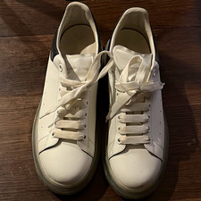 Alexander McQueen Oversized Men’s Low Top Leather Lace Up Sneakers White/Black picture