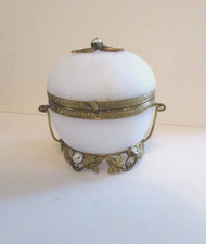 ANTIQUE FRENCH ART NOUVEAU ALABASTER ORMOLU VINE PEARL DESIGN HINGED CASKET BOX picture