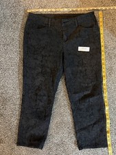 Simply Vera Vera Wang Black Floral Jacquard Cropped Pants Size 8 picture